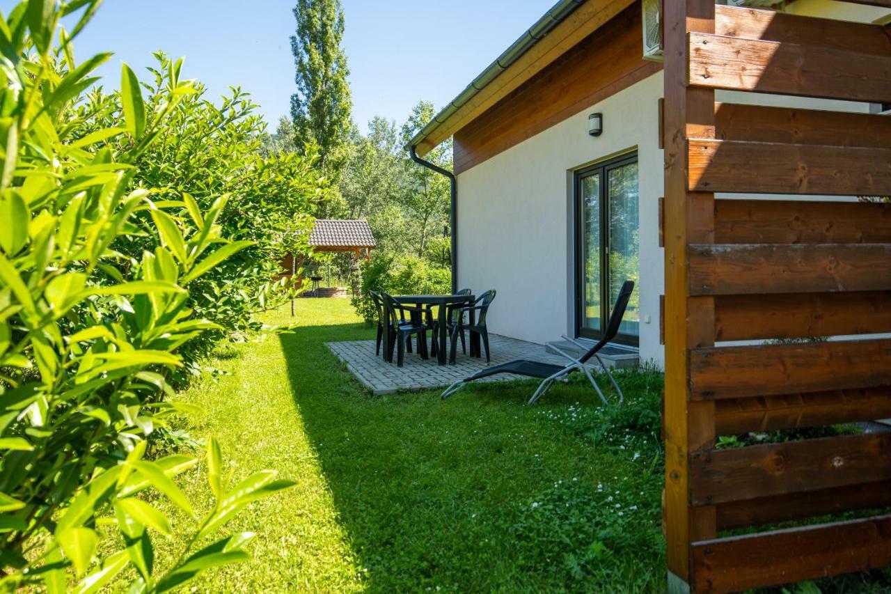 Dunazug Apartmanház Dömös Exterior foto
